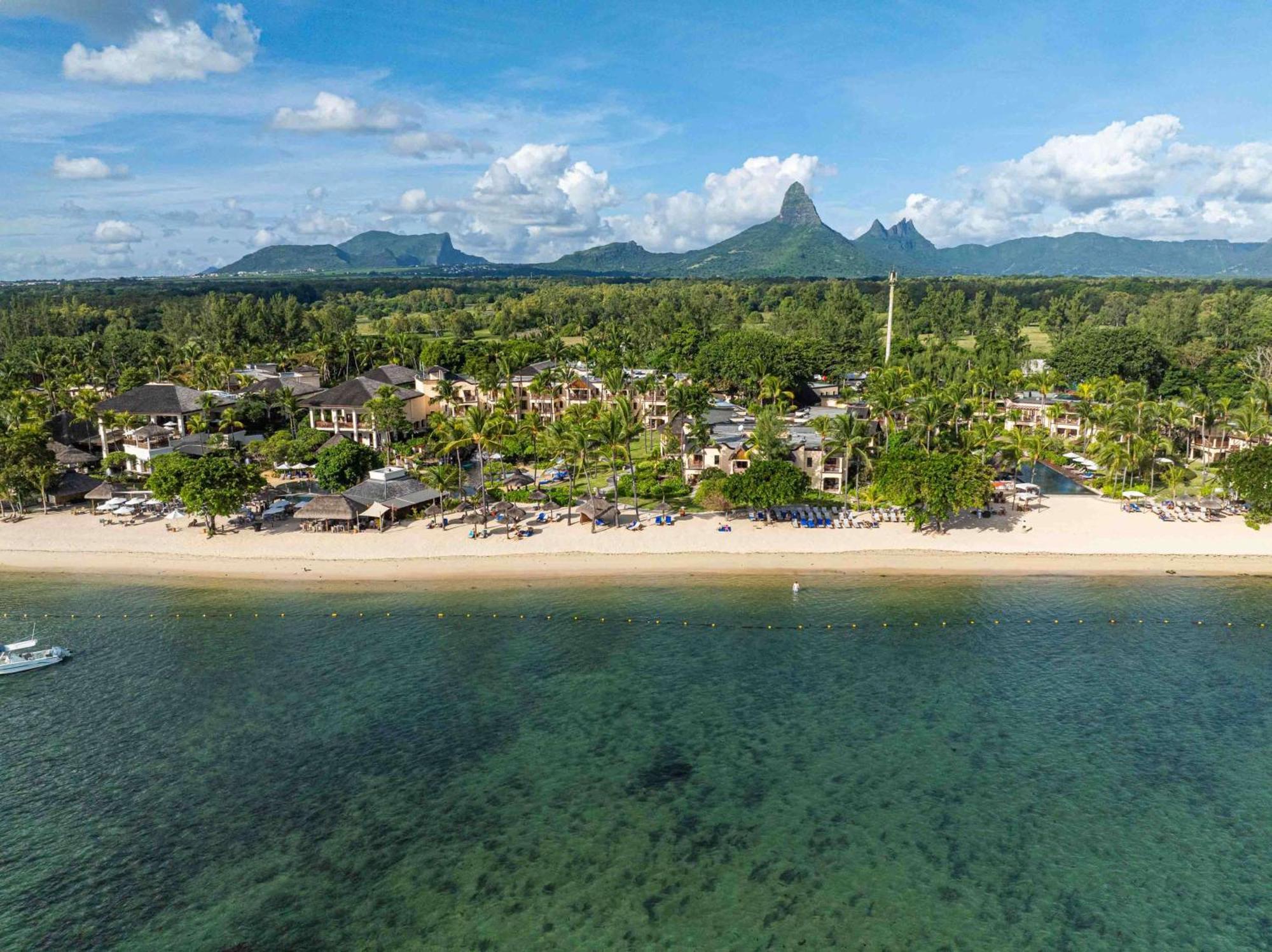 Hilton Mauritius Resort & Spa Flic en Flac Экстерьер фото