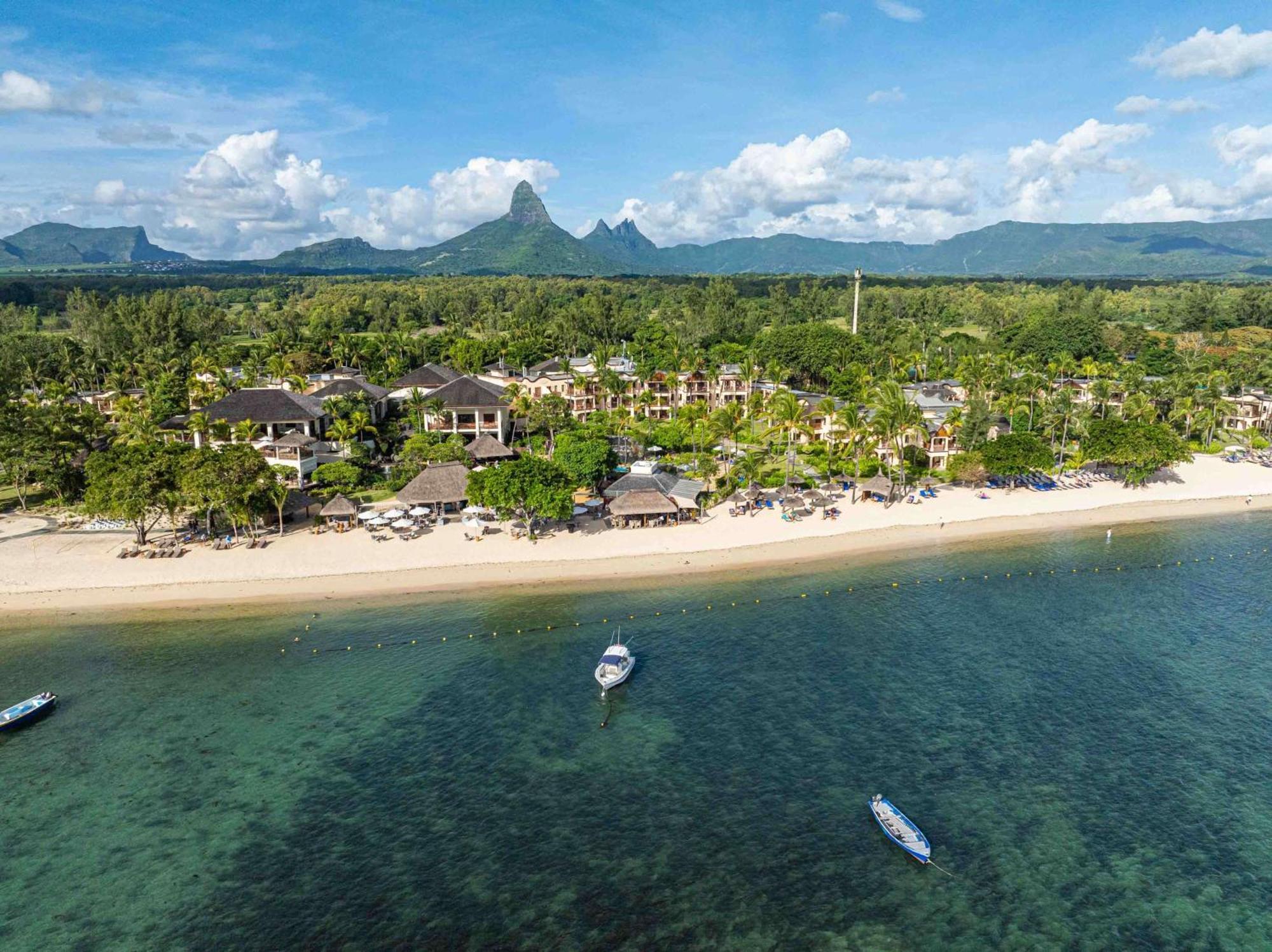 Hilton Mauritius Resort & Spa Flic en Flac Экстерьер фото